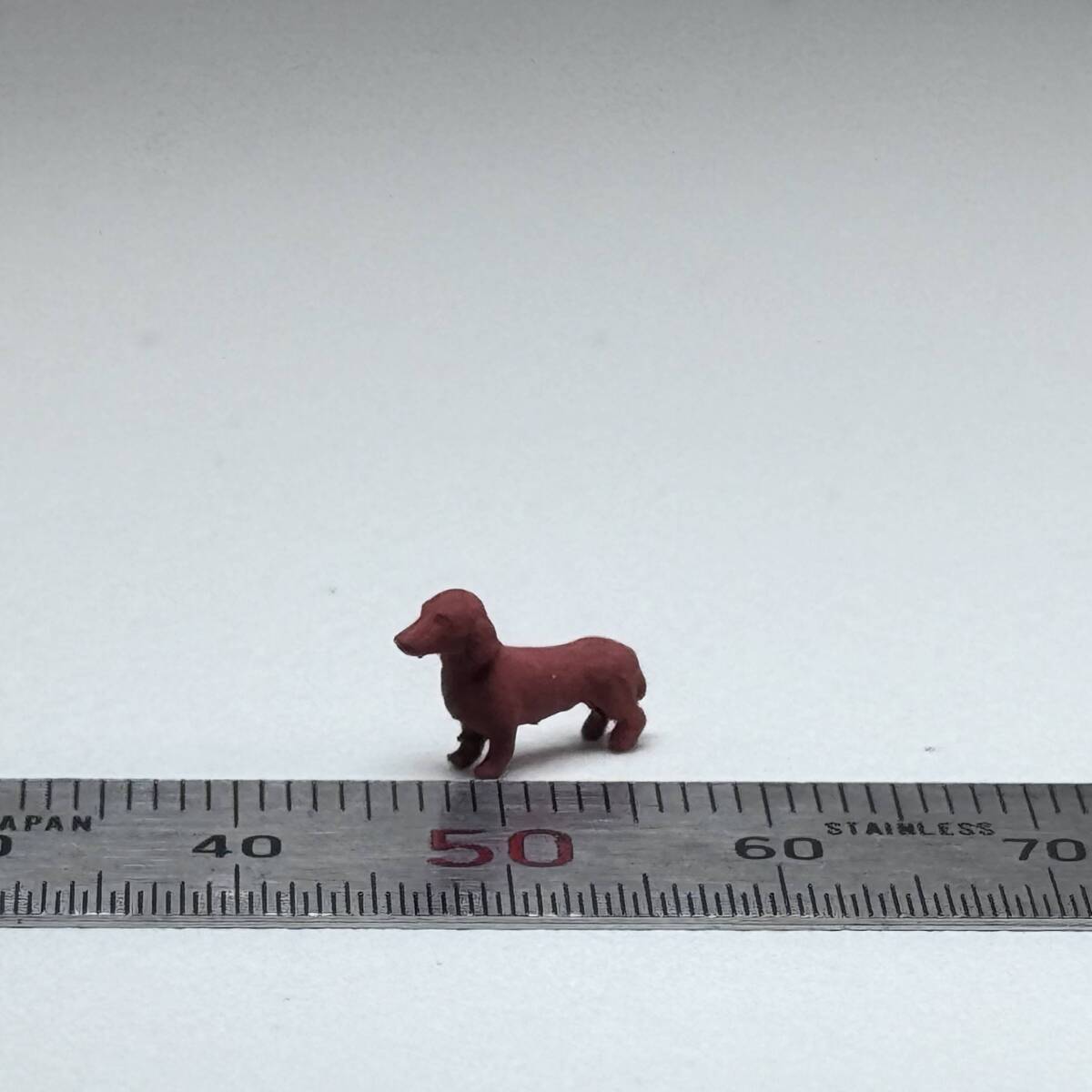 【MP-091】1/64 スケール ダックスフント スムース レッド イヌ 犬 ペット フィギュア_画像2