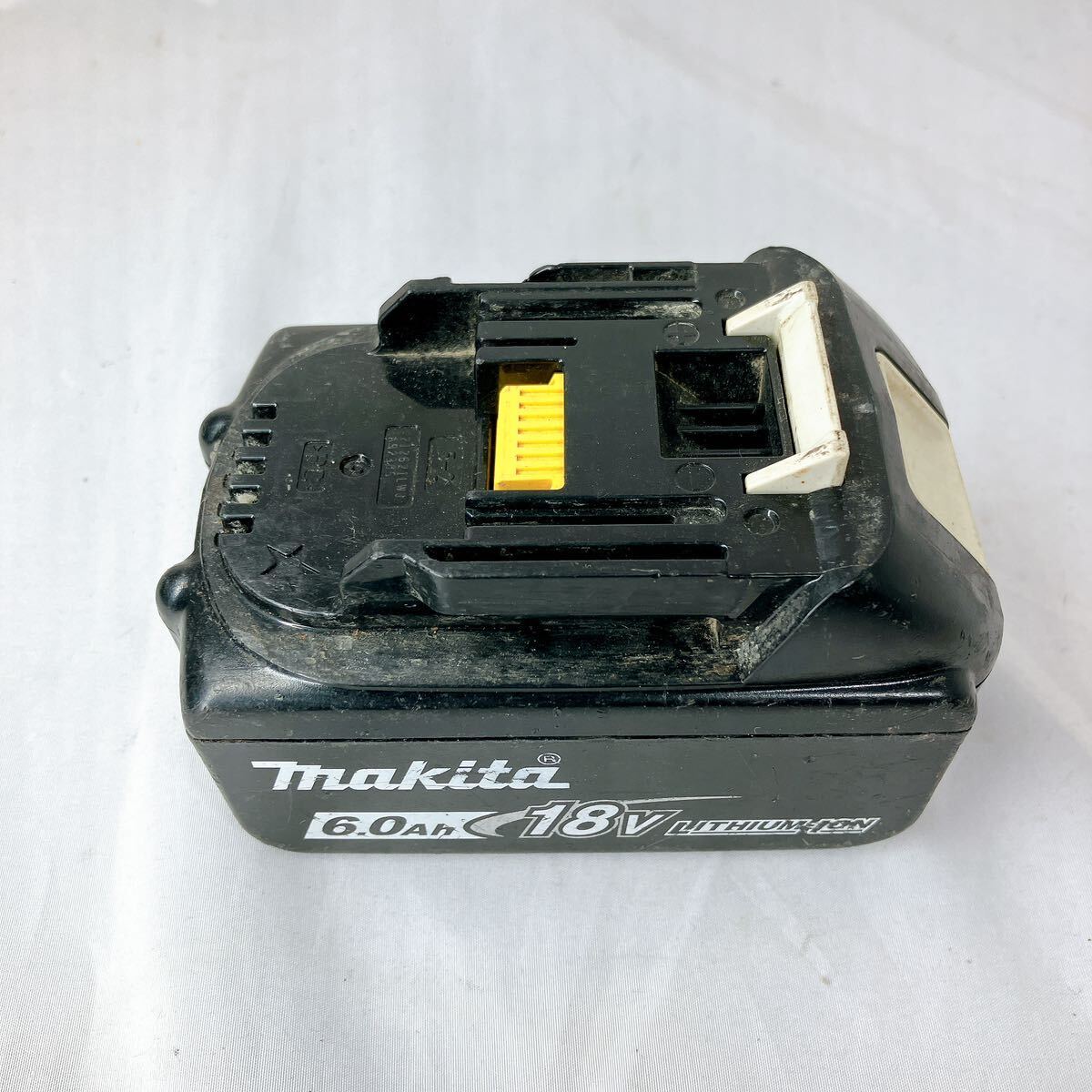 BL1860B マキタ makita 18V 6.0Ah 純正 リチウムイオンバッテリー ジャンク 充電不可 残量表示 1円スタート の画像3