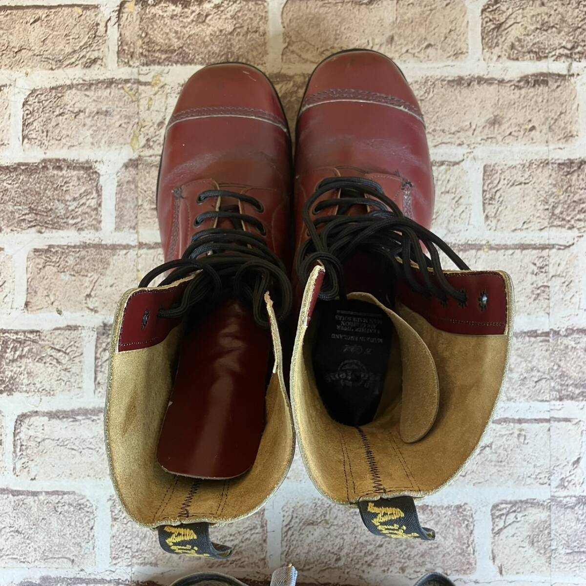 [4-249] 【希少】ドクターマーチン Dr.Martens イングランド製10ホール クレイジーボム チェリーレッド UK8？ 27cm相当の画像6