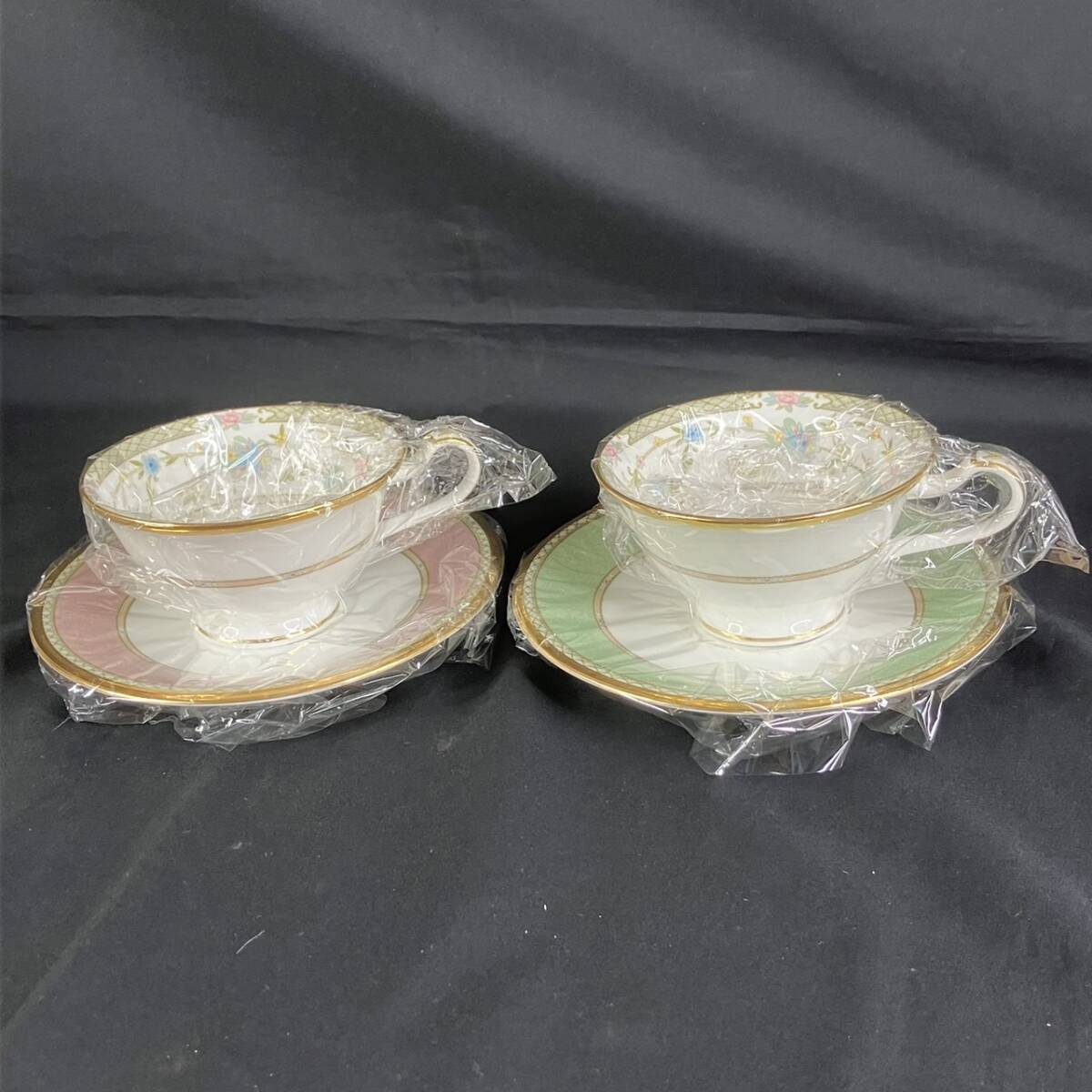 [4-399]【未使用】Noritake ノリタケ 9983 カップ＆ソーサー 2客 ペア ヨシノ YOSHINO Green 金彩 花柄 ボーンチャイナ 碗皿セットの画像2