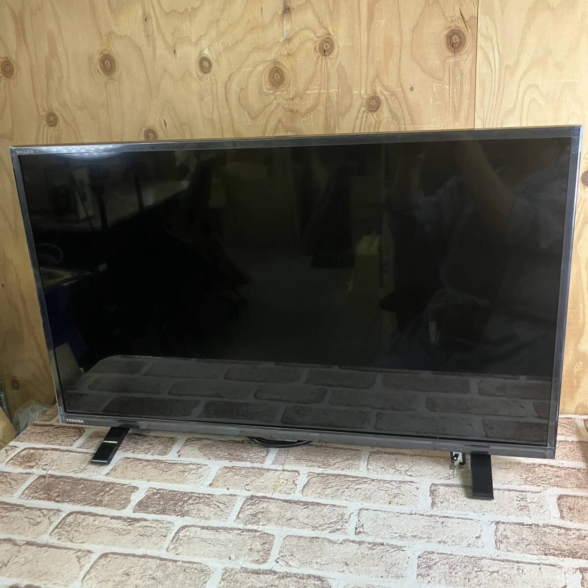 [4-458]23年製！ 東芝 TOSHIBA 32V型液晶テレビ 32S24 レグザ REGZA BCARR 32インチ REGZA/リモコン CT-90422 の画像2