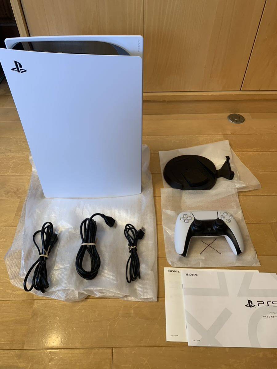 SONY PlayStation5 PS5 CFI-1200A 美品 箱付き 動作確認、初期化済み ホワイト PS4コントローラー、ソフト付きの画像4