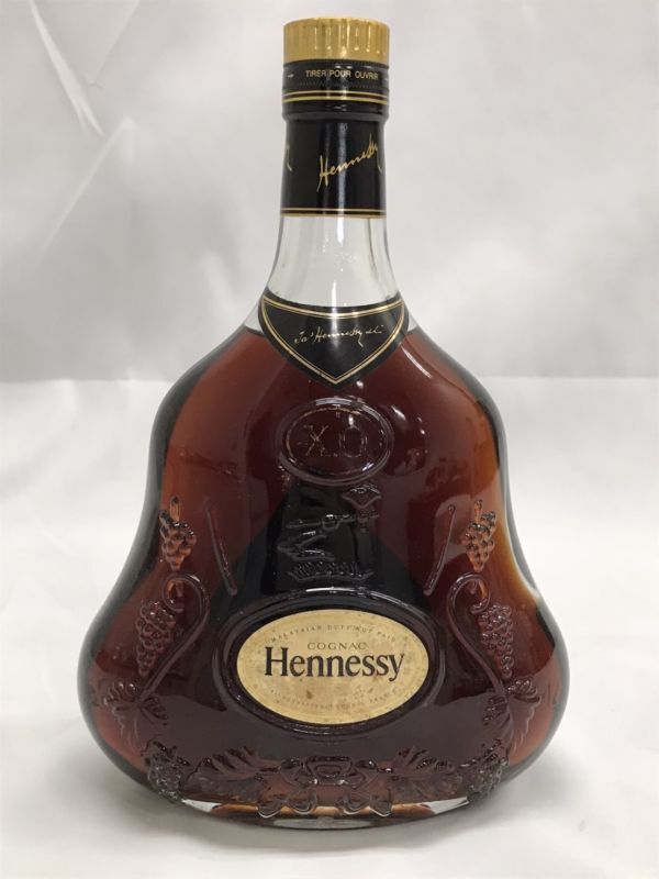 E001 未開栓 古酒 Henessy ヘネシー X.O コニャック COGNAC ブランデー 金キャップ グリーンボトル 700ｍl 40度 洋酒の画像2