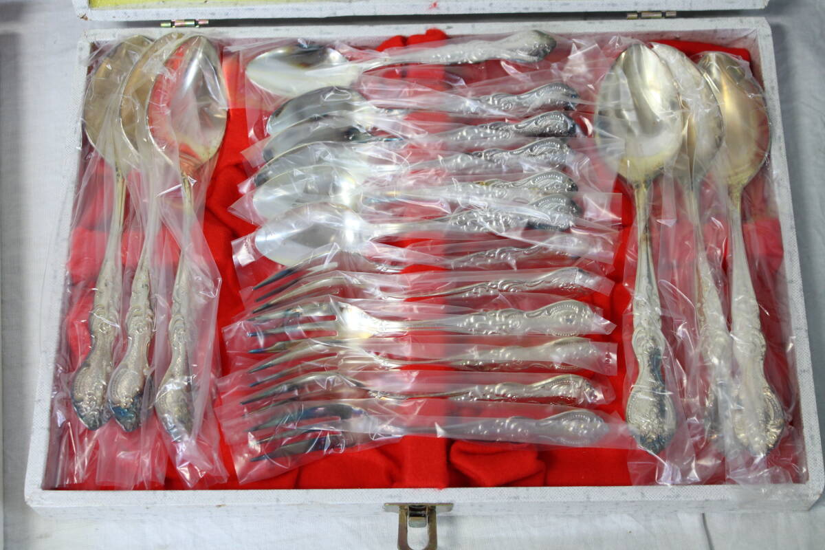 [0418K] ножи 4 комплект Werner Meister и т.п. + серебряный коллекция s one серии shuga- майонез подставка недостача текущее состояние товар 