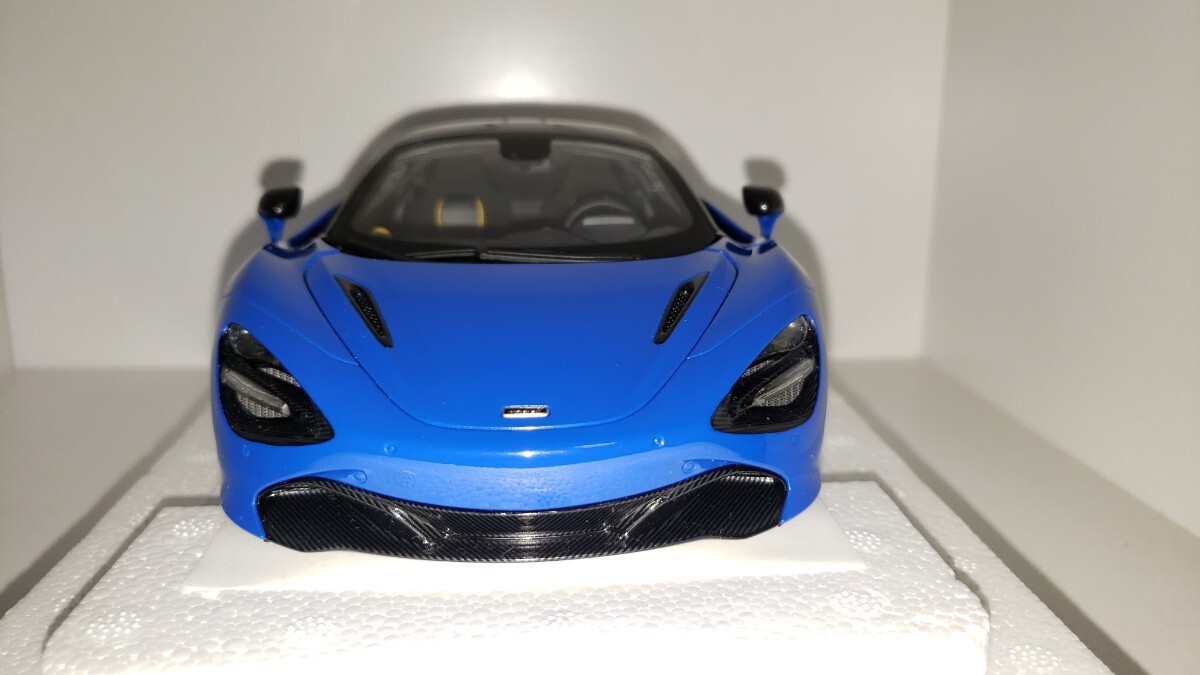 AUTOart 1/18 マクラーレン 720S (メタリック・ブルー) Aa オートアートの画像2