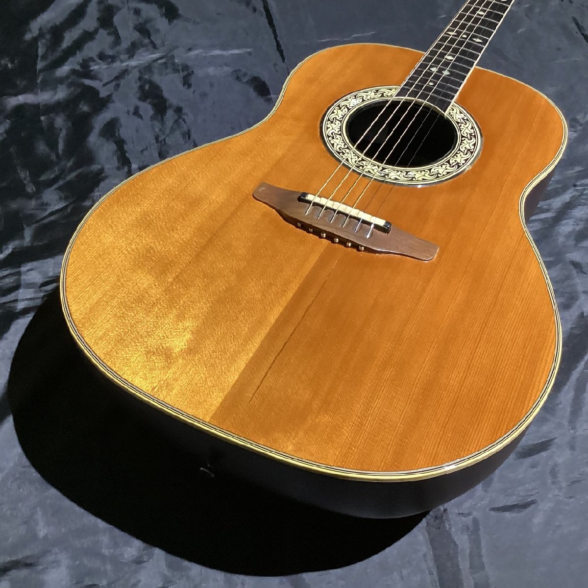 Ovation 1617-4 Legend 1979 year made [ three article shop ]