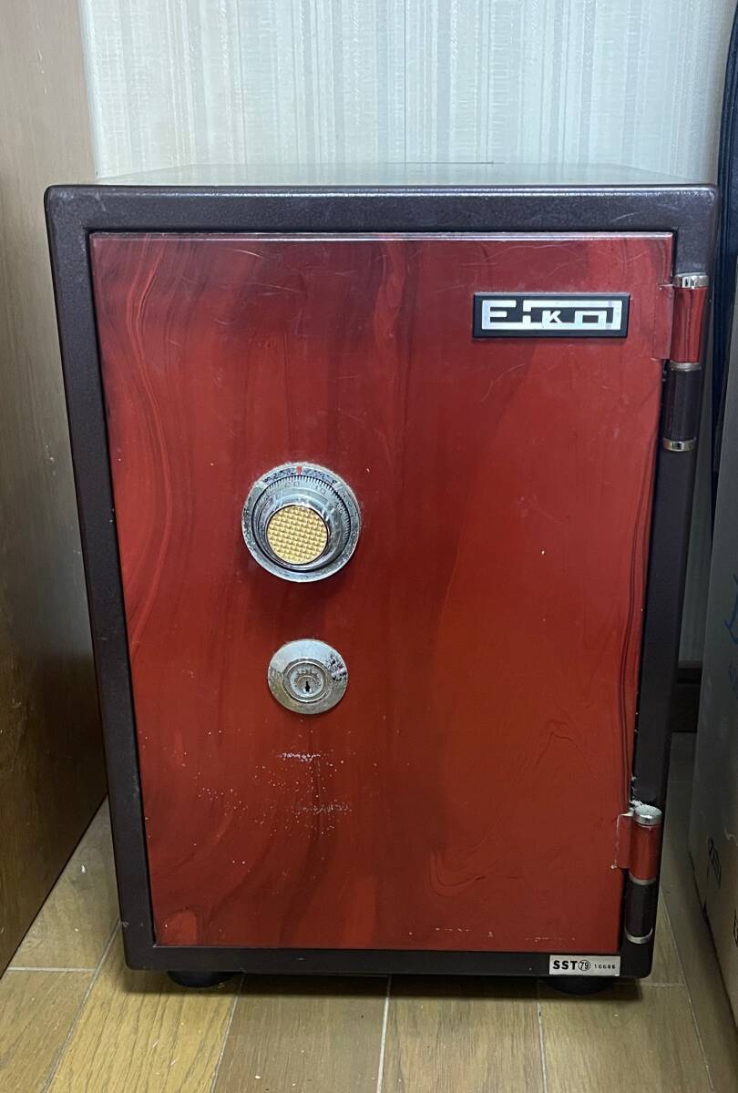eiko- fire-proof safe 