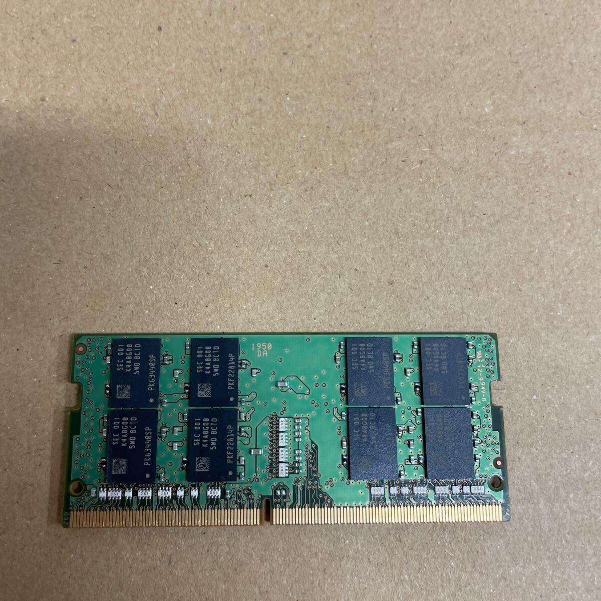 D176 SAMSUNG ノートPC メモリ 16GB 2Rx8 PC4-2666V 1枚　始動確認済み_画像2