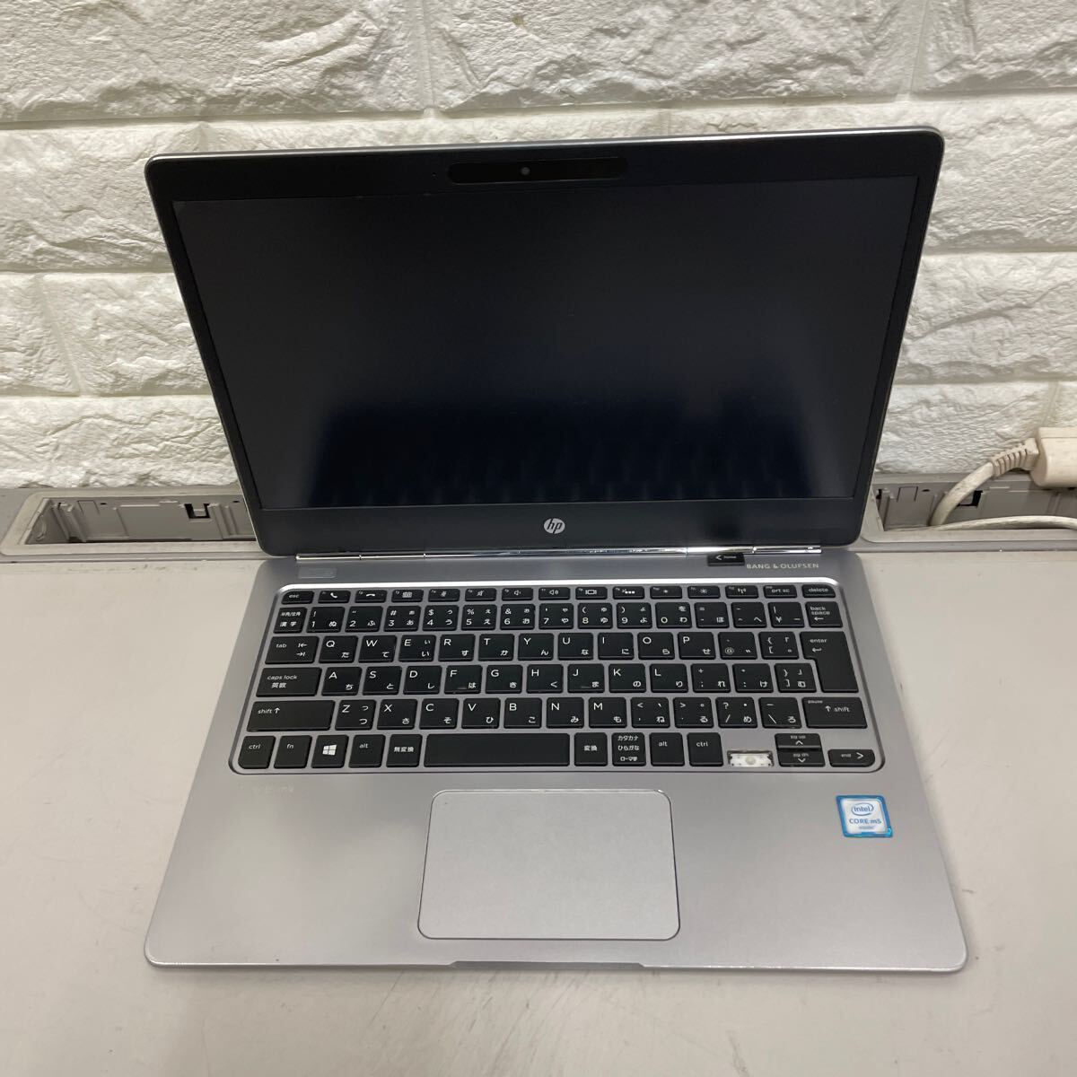 ン37 HP ELITEBOOK Folio G1 Core m5-6Y54 メモリ8GB バッテリー無し ジャンクの画像1