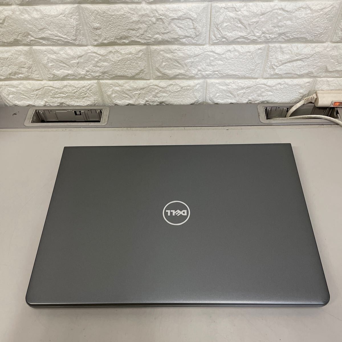 ア9 DELL Vostro 15 P63F Core i5第7世代  メモリ8GBの画像3