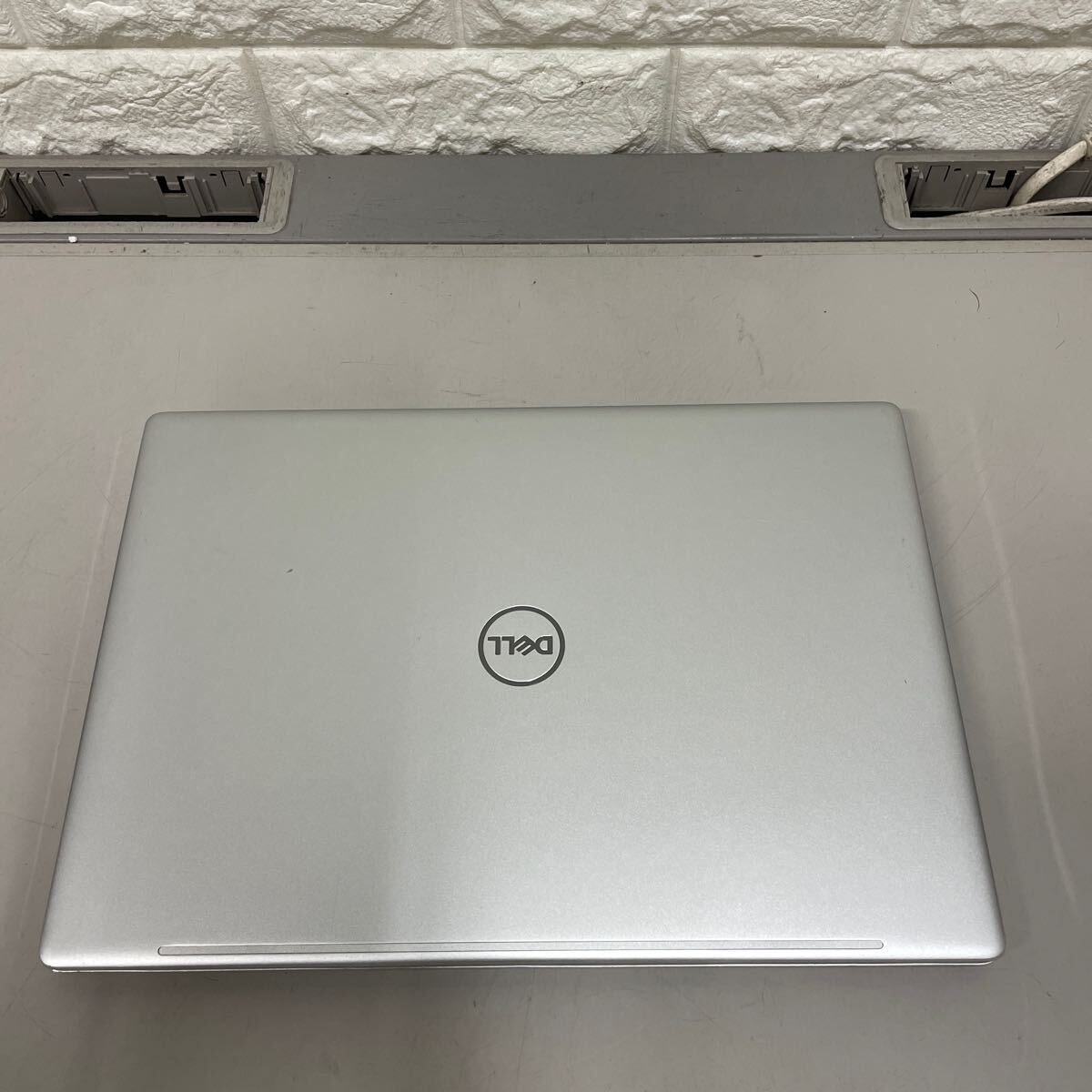 ★ア58 DELL Inspiron 7370 P83G Core i5 8250U メモリ8GBの画像3