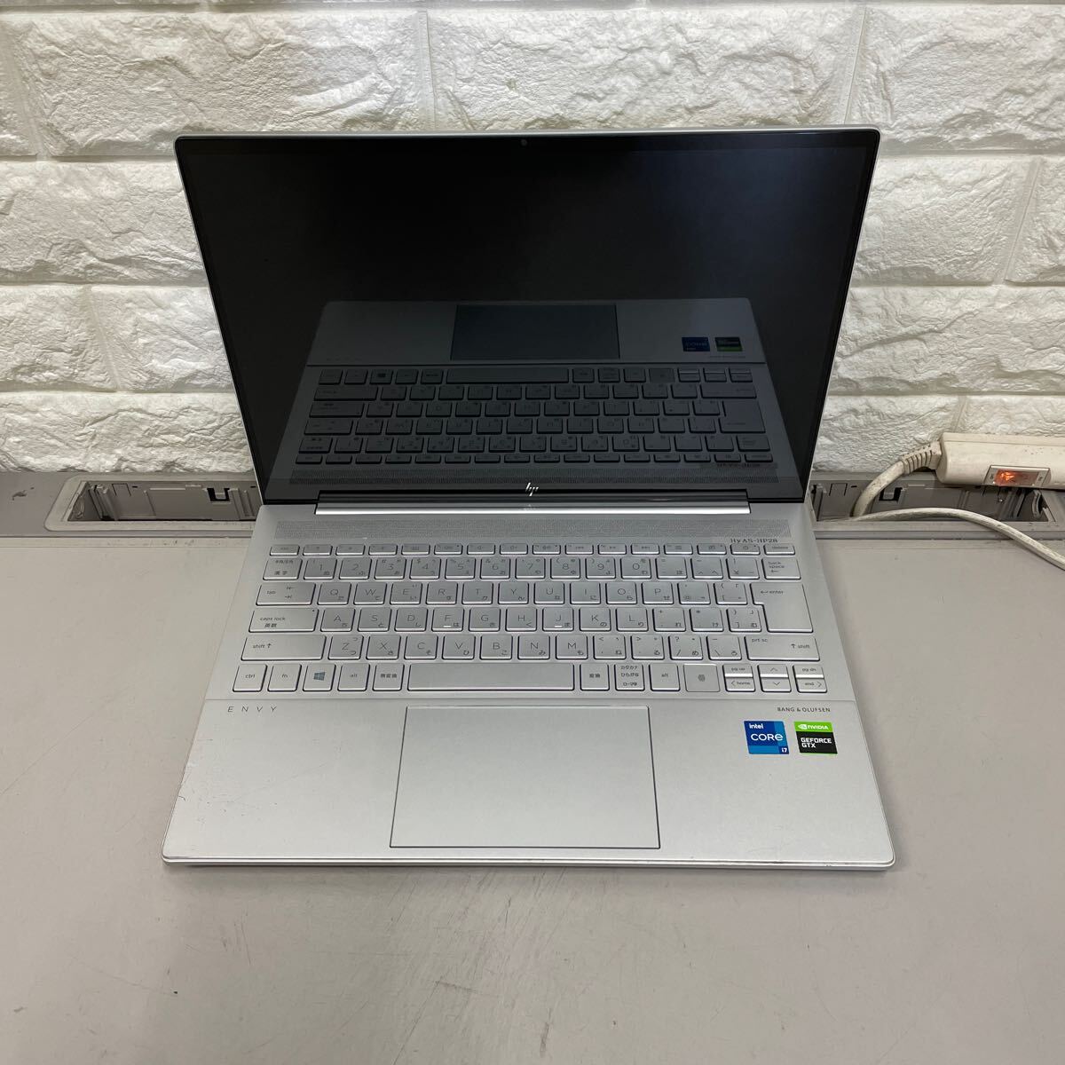 イ11 HP ENVY Laptop 14-eb0003TX Core i7 1165G7 メモリ16GB ジャンク_画像1