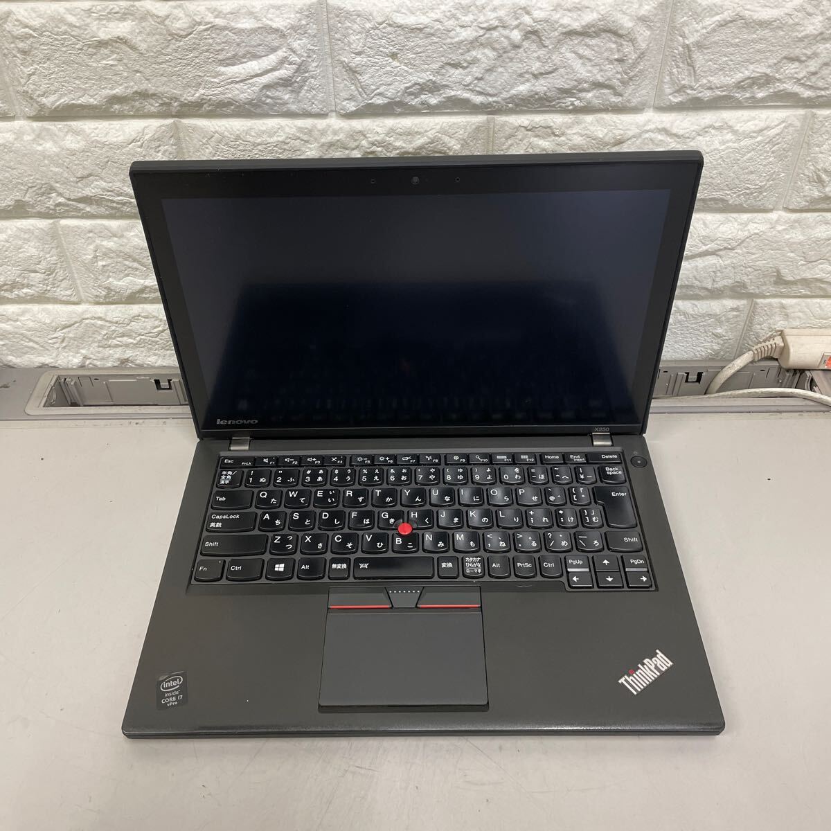 イ93 Lenovo ThinkPad X250 Core i7 5600U メモリ8GBの画像1
