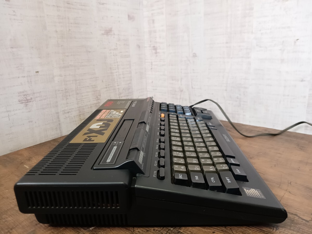 C7 SONY　ソニー　HB-F1XDJ　MSX パーソナルコンピュータ MSX2+　旧型　PC パソコン　通電確認済み　ジャンク_画像5