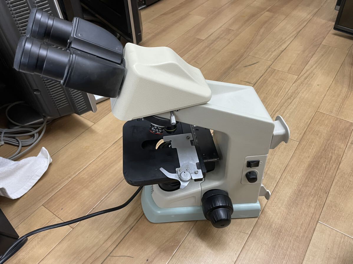 Nikon ニコン /ECLIPSE 双眼生物顕微鏡 E100 中古現状品 Nikon ニコン /ECLIPSE 双眼生物顕微鏡 E100 中古現状品