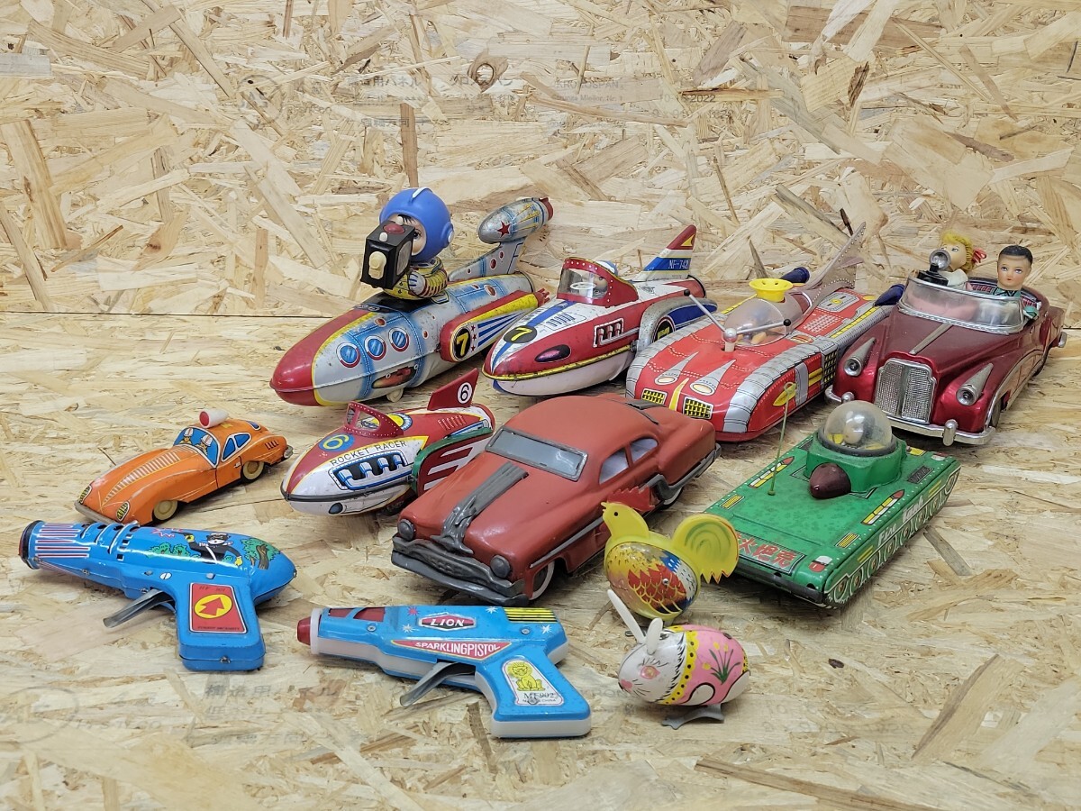 D that time thing tin plate toy 12 point together space ship Space sip car tank ...omo tea toy Showa Retro 