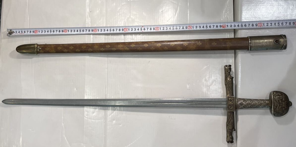 【希少・証明付】西洋刀 模造刀 全長99.3cm 1.9kg サーベル 十字 洋刀 ブレード 鞘付儀礼刀 ブロンズ製 エクスカリバーの画像7