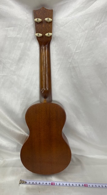 Famous フェイマス Ukulele ウクレレ SINCE 1955 FS-1 ソフトケース付き 中古品 簡易音出し確認済 調律無 現状品 弦楽器 清掃無の画像3