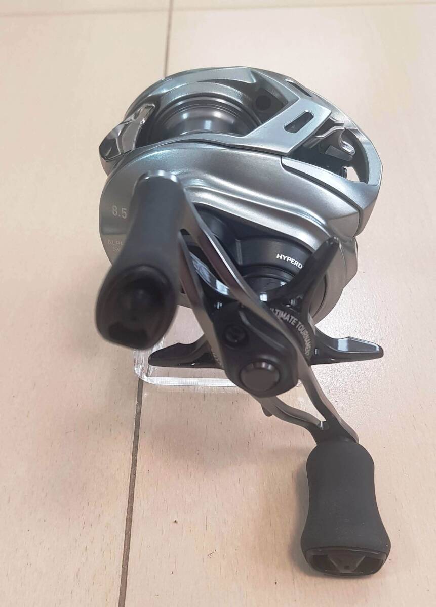 【試投のみ美品】 ダイワ 22 アルファス SV TW 800S-XH シャロースプールモデル DAIWA ALPHAS SV TW 800S-XHの画像3