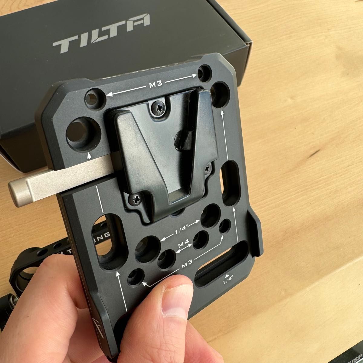 TILTA Vマウントバッテリープレート ロッドアダプター セット