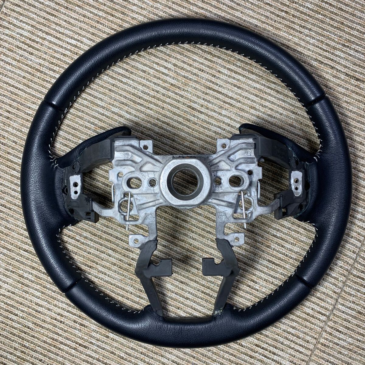  beautiful goods HONDA Honda n-box custom JF3 JF4 original leather steering gear steering wheel black 