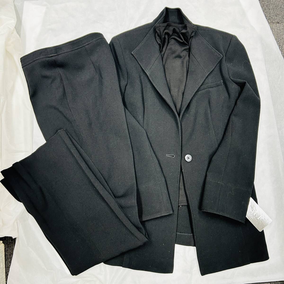 【11】未使用タグ付き B.M.F NOIR フォーマル スーツ ブラック パンツスーツ 卒業式 セレモニー レディース 未使用 3点セットの画像1