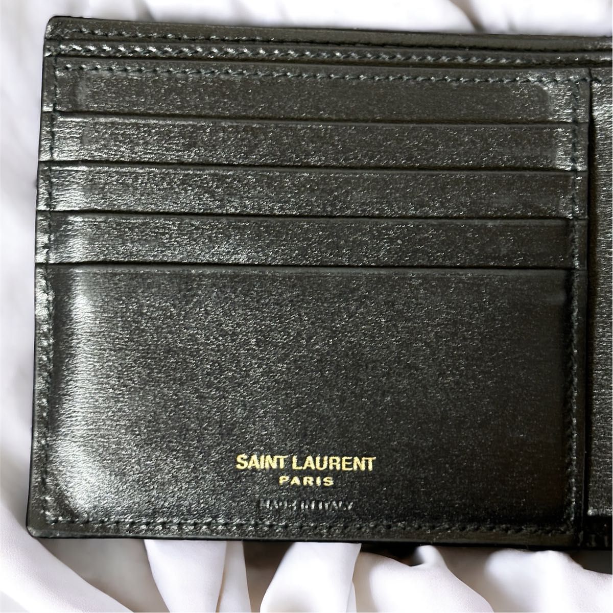 美品 SAINT LAURENT サンローラン タイニーカサンドラ E/W二 美品 SAINT LAURENT サンローラン タイニーカサンドラ E/W二