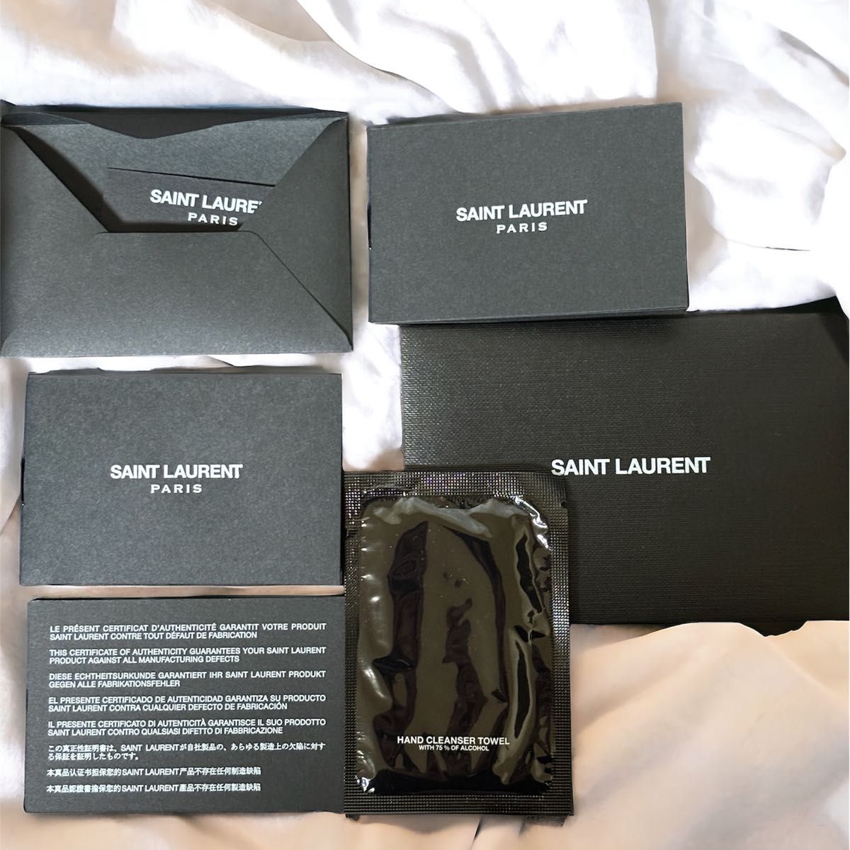 美品 SAINT LAURENT サンローラン タイニーカサンドラ E/W二 美品 SAINT LAURENT サンローラン タイニーカサンドラ E/W二