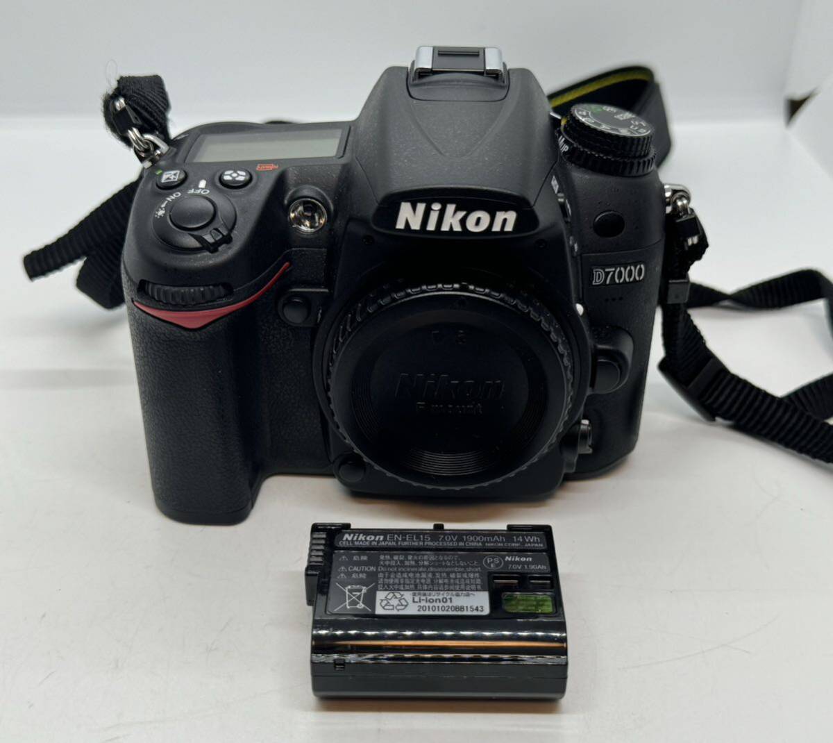 美品 Nikon ニコン D7000 ボディ デジタル一眼 【HH124】_画像1