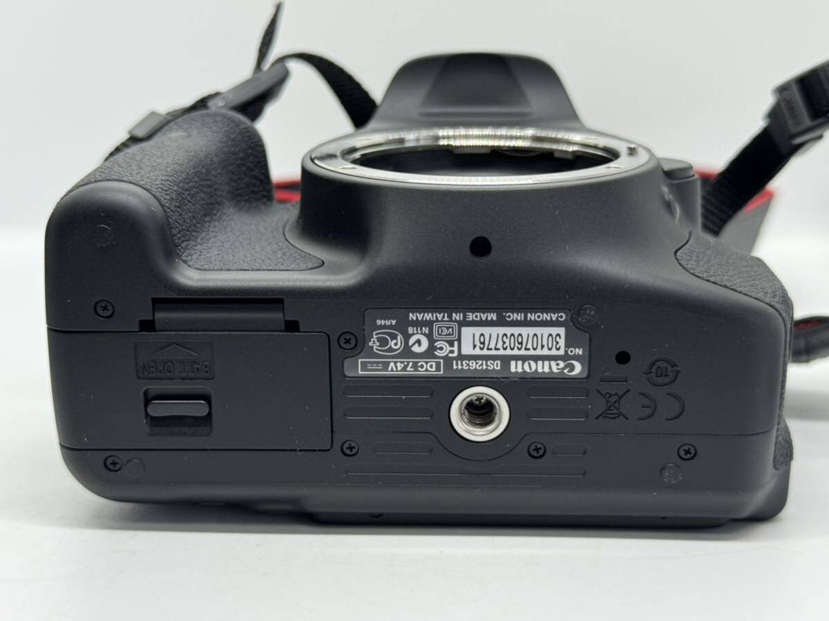 美品 Canon EOS Kiss X5 ダブルズームキット / CANON ZOOM LENS EF-S 18-55mm 1:3.5-5.6 IS II / EF-S 55-250mm 1:4-5.6 IS II【HH117】_画像6