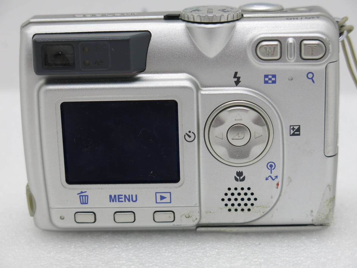 NiKon COOLPIX 5200 デジタルカメラ　ZOOM NIKKOR 7.8-23.4mm 1:2.8-4.9 【HN002】_画像7