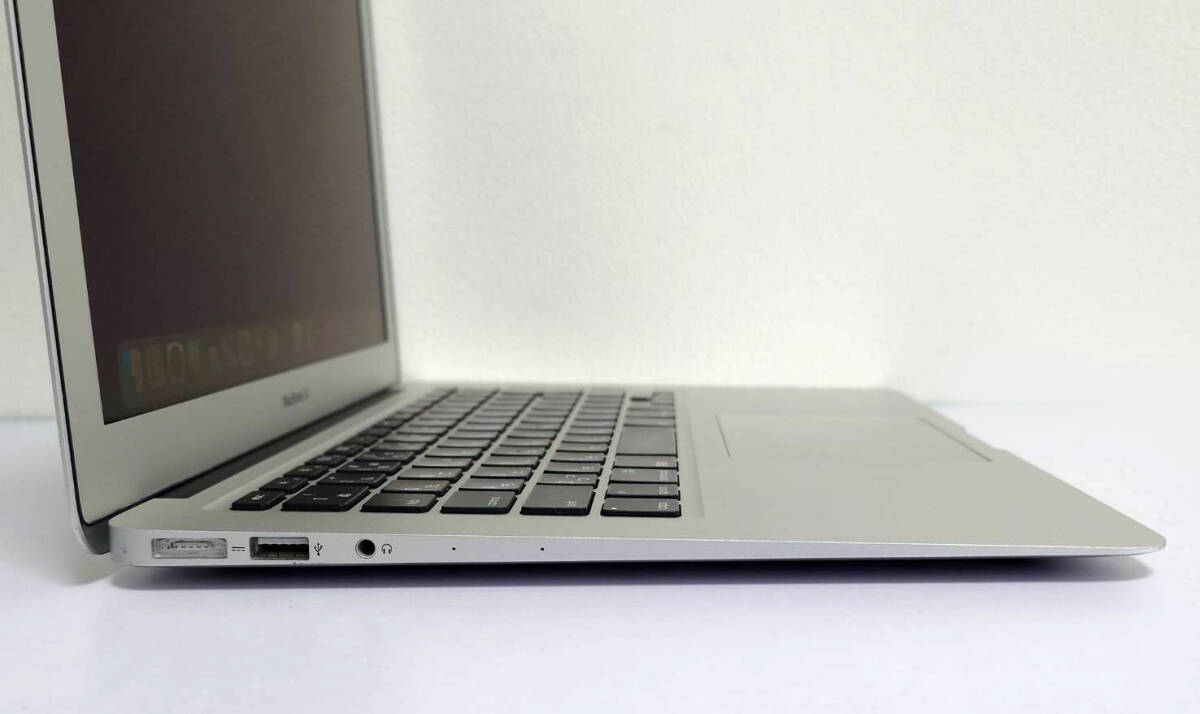 動作良好 高速 Macbook Air 13インチ Cora i7 2.2 GHz メモリ8GB SSD256GB (Early 2015) Mac OS Monterey バッテリー良好 美品の画像5