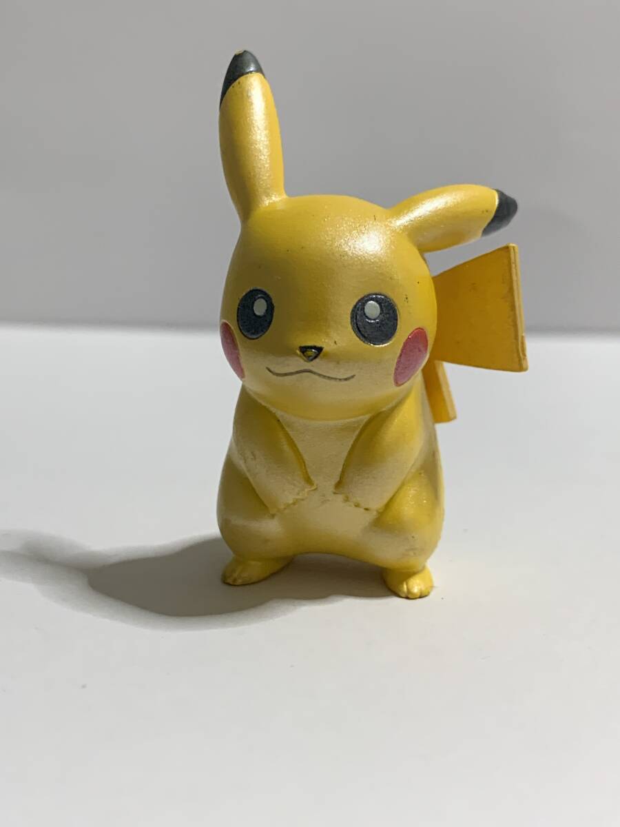 ポケモン モンコレ モンスターコレクション ピカチュウ フィギア フィギュア メタリックの画像1