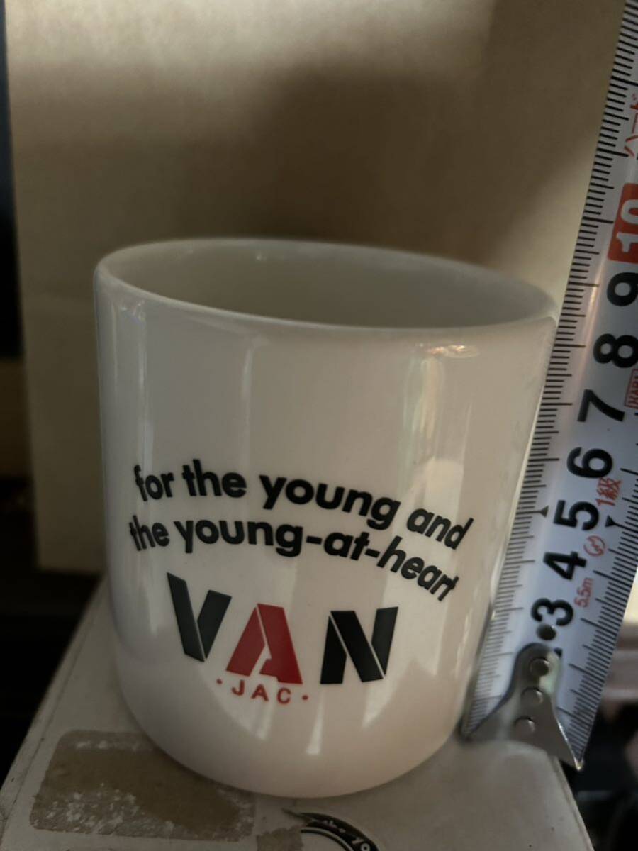 VAN マグカップ レア　非売品　_画像2