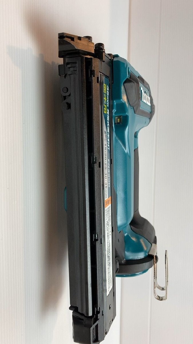 未使用品！ makita 18v 35mm充電式面木釘打 本体 ケース 取説 【 FN350DZK 】 ◆領収書発行OK マキタ (2)の画像4