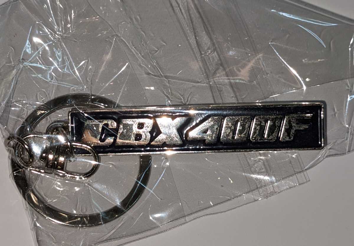 Honda CBX 400F デカールロゴ　HondaモーターサイクルメタルキーホルダーコレクションVol.1　トイズキャビン　ガチャ　ガチャガチャ_画像2