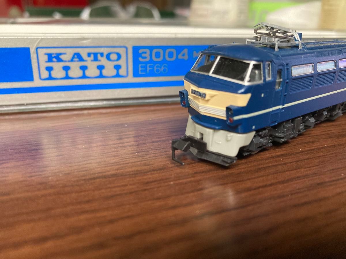 KATO  EF66 ライト点灯動力車