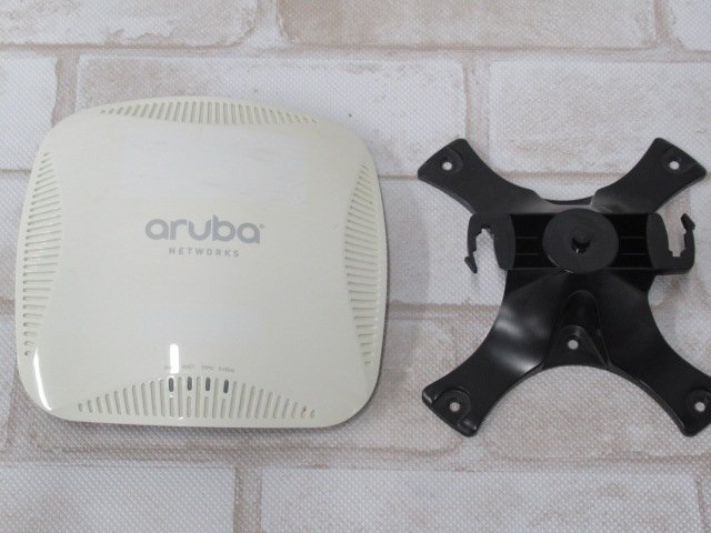 Ω 新LB 0038ｋ 保証有 Aruba APIN0205 IAP-205-JP 無線LAN中継アクセスポイント 16年製 PoE対応 スタンド付_画像1