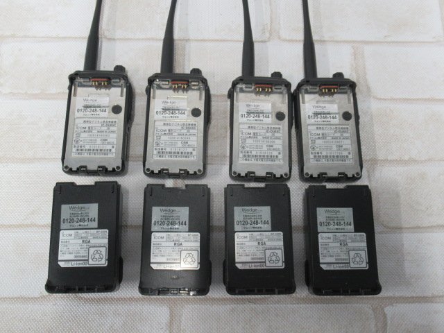 Ω 新LB 0043k iCOM【 IC-DU65C 】アイコム 携帯型デジタル簡易無線機 4台セット 防塵/防水性能 充電台/マイク付きの画像5