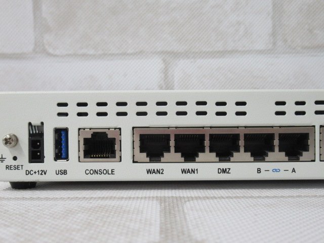 ▲Ω 新FT 0210h 保証有 Fortinet【 FG-60F 】FortiGate-60F UTM ライセンス25年12月17日迄 FW：v6.4.9 領収書発行可能_画像4