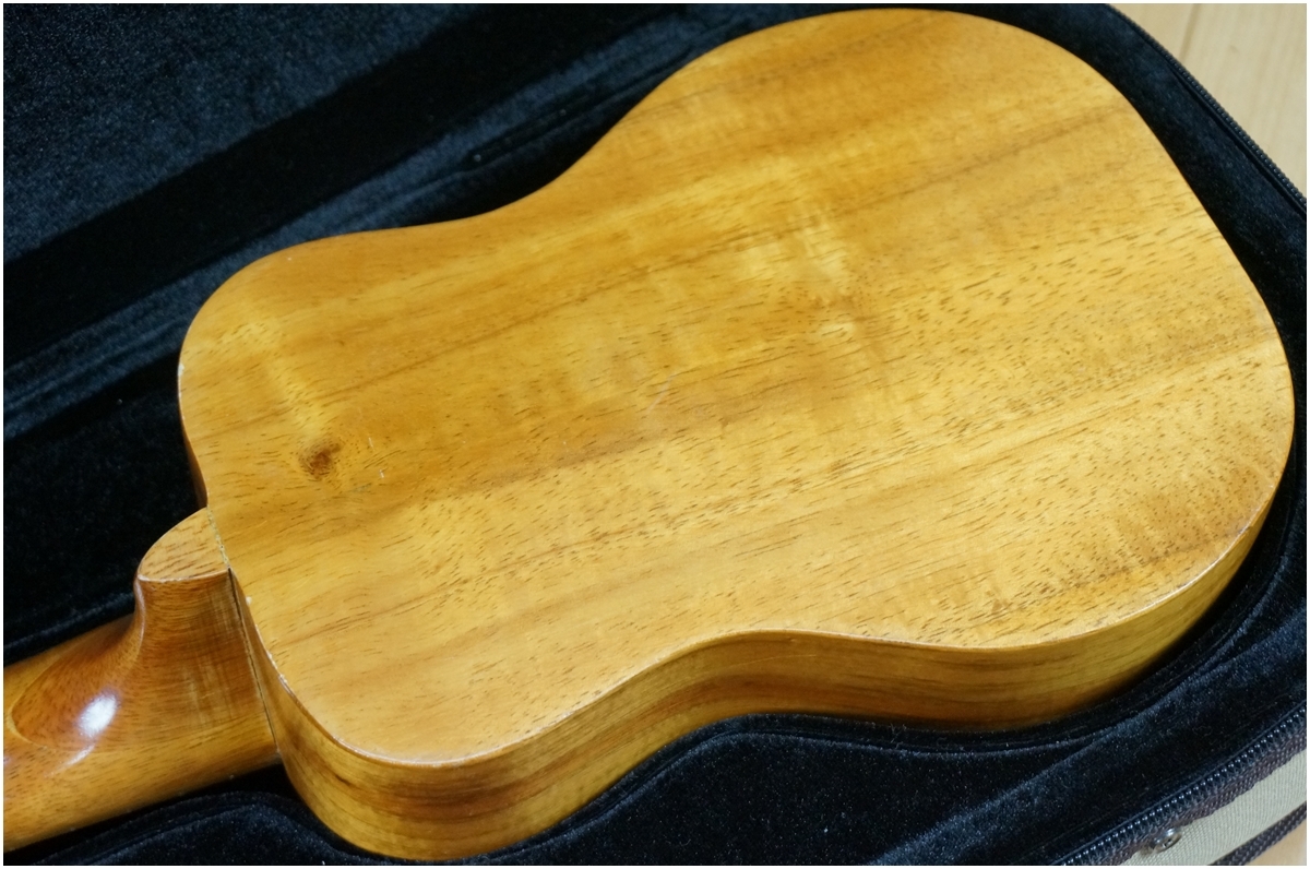 [ beautiful goods ] Kamaka U.S.A. *ka maca * ukulele soprano ukulele * hand . goods white label *gig case attaching 
