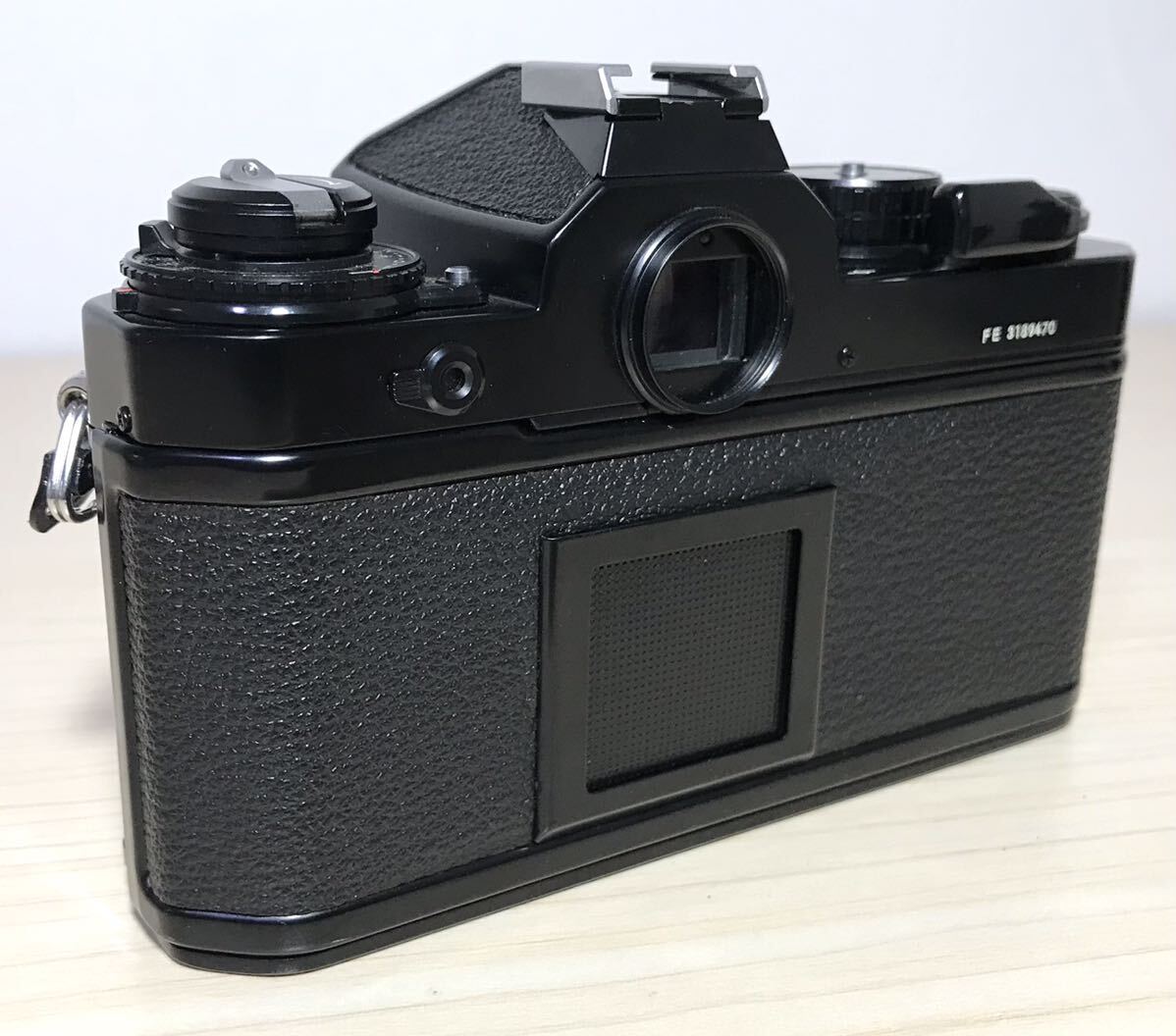 KGNY3931 美品 Nikon ニコン FE ブラック ボディ 一眼レフカメラ フィルムカメラ 現状品