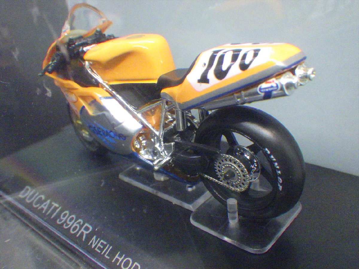 D8 未使用 ixo イクソ製 デアゴスティーニ バイク コレクション 1/24 DUCATI 996R Neil Hodgson 2001 ドゥカティ ミニカー_画像3