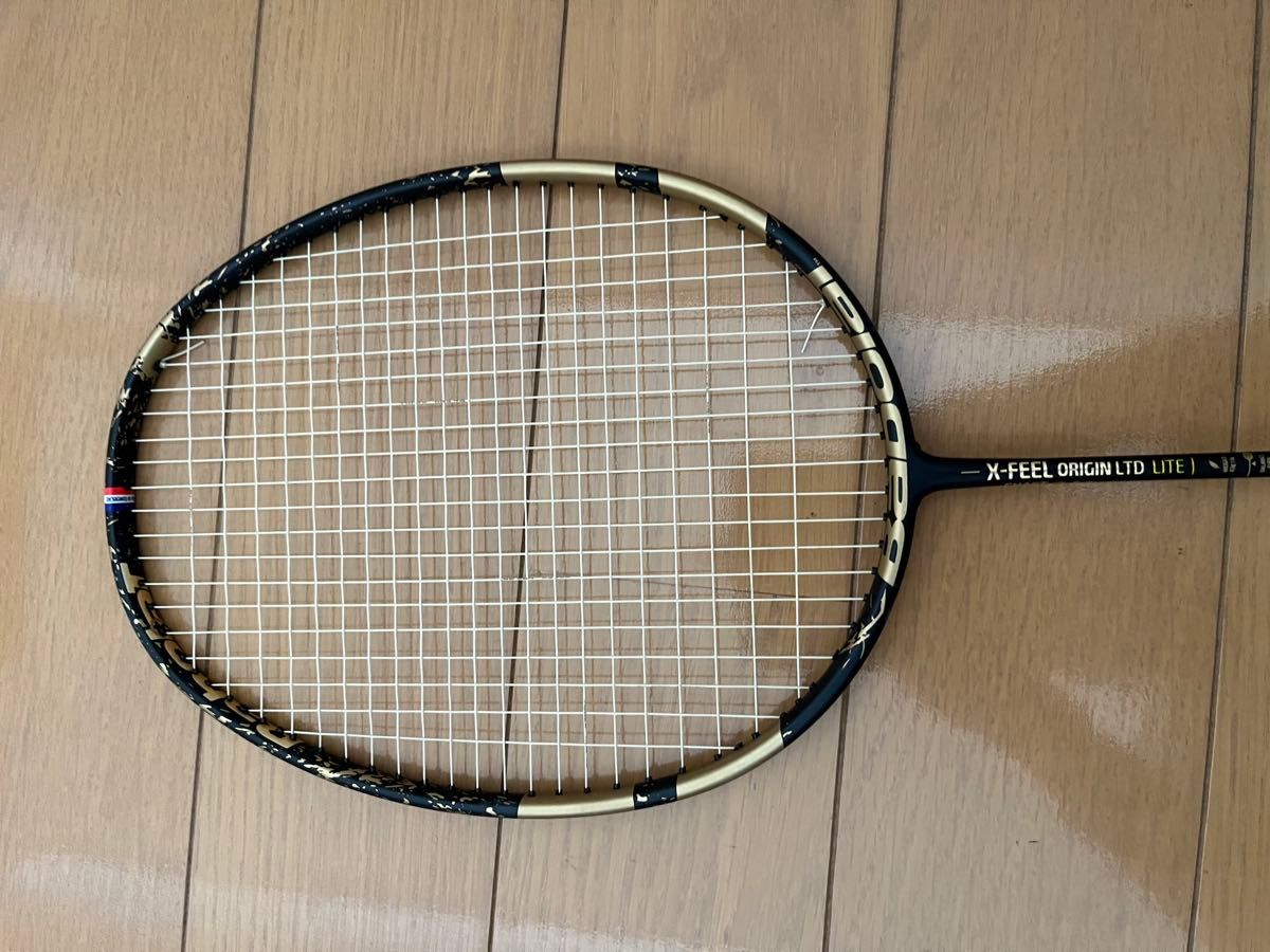 バボラ 限定 バドミントン ラケット バドミントンラケット ケース付 ガット張り上げ済 ガット YONEX ヨネックス アルティマ