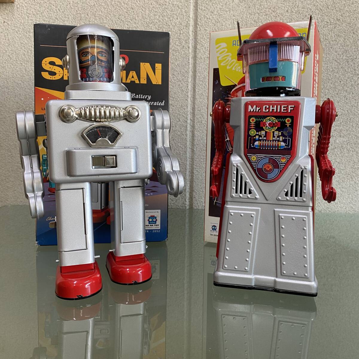 ロボット　Mr.CHIEF astro spaceman Robot ミスターチーフ　ジャンク品 ブリキ玩具　ロボット　おもちゃ セット　2点_画像1