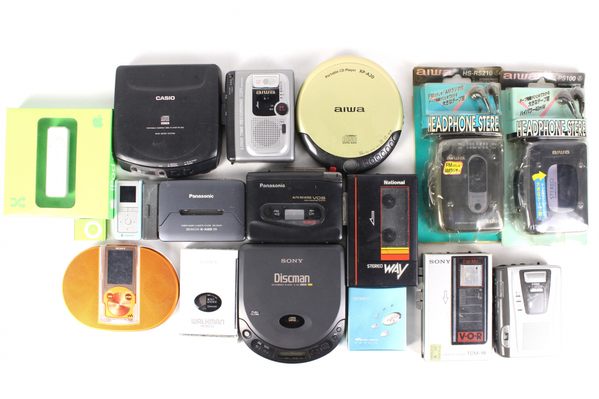 【ト福】ポータブルオーディオ まとめ SONY WALKMAN Discman Apple iPod CASIO aiwa 他 CDプレーヤー カセットプレーヤー LB000LLL86の画像1