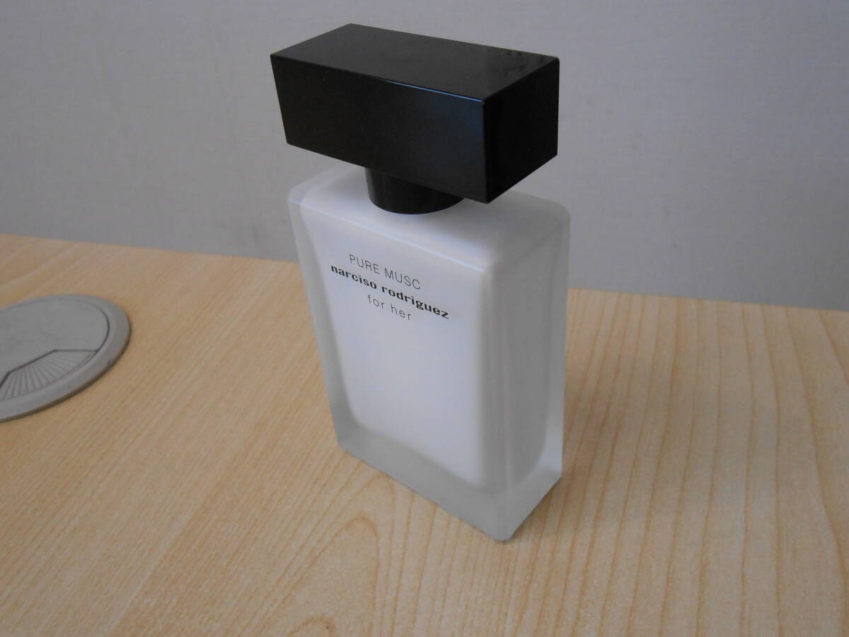 24846 整理品 未使用? NARCISO RODRIGUEZ PARFUMS ナルシソ ロドリゲス FOR HER PURE MUSK フォーハー ピュアムスク 香水 50ml 元箱無し_画像9