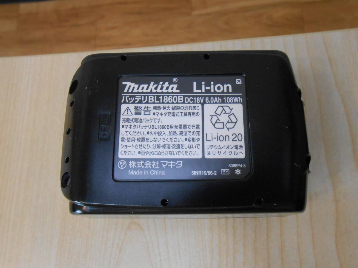 24931 新品 未使用 makita マキタ リチウムイオンバッテリ バッテリー 18v 6.0Ah BL1860B A-60464 残量表示付き 電動工具_画像5