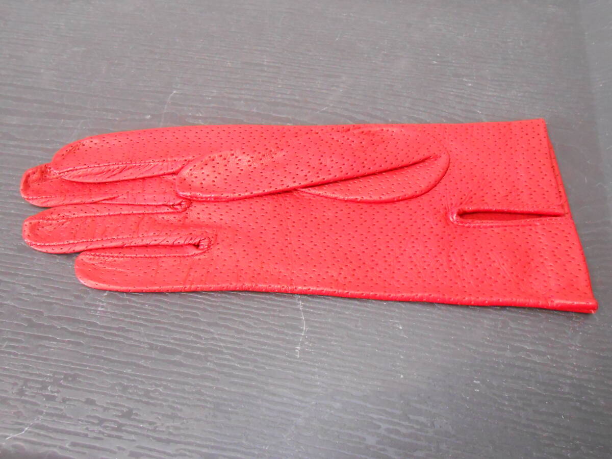 25061 譲渡品 イタリア製 レザー手袋 赤色 MADE IN ITALY レディース 全長：約22cm 最大幅：約9cm 新品・未使用の画像7