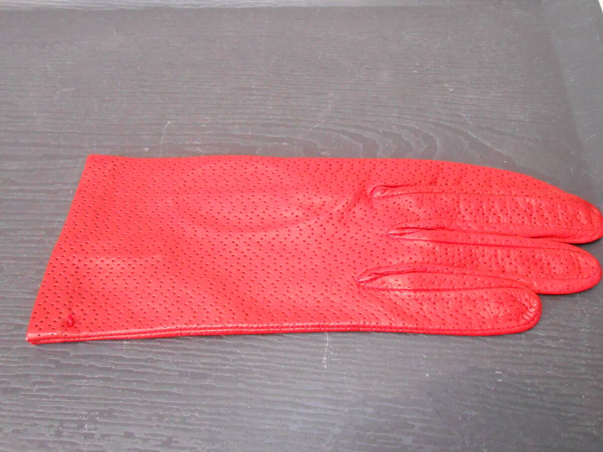25061 譲渡品 イタリア製 レザー手袋 赤色 MADE IN ITALY レディース 全長：約22cm 最大幅：約9cm 新品・未使用の画像8